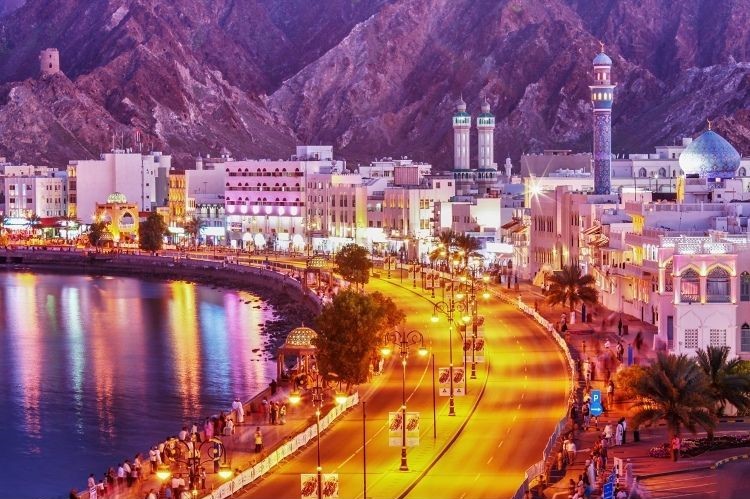 آیا میدانید چه مدارکی جهت دریافت ویزای کاری عمان مورد نیاز است؟